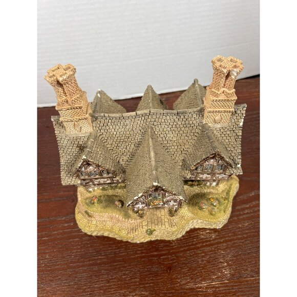 David Winter Cottages "Queen Elizabeth Slept Here" Handcrafted 1987 Collectible - Picture 2 of 5
